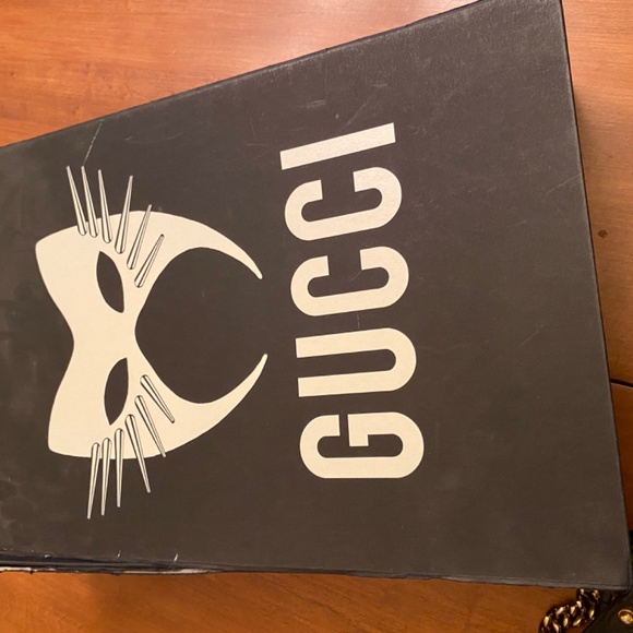 Gucci marmont studded flap bag - Picture 11 of 16